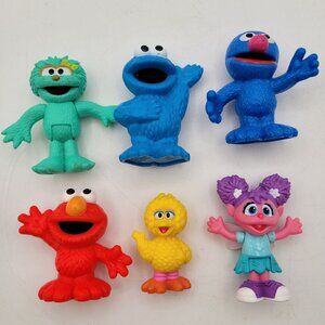 Sesame Street Workshop Lot of Action Figures - Elmo Big Bird Abby Rosita Grover